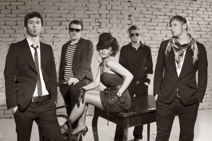 L' ELECTRO SWING DELLA PAROV STELAR BAND ARRIVA ALL'ALCATRAZ DI MILANO